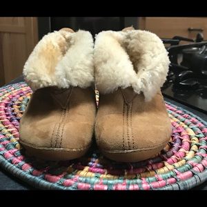 Minnetonka Moccasin Size 5